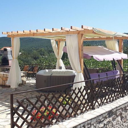 Luminaria Solis Vacation Home ロゴズニッツァ エクステリア 写真