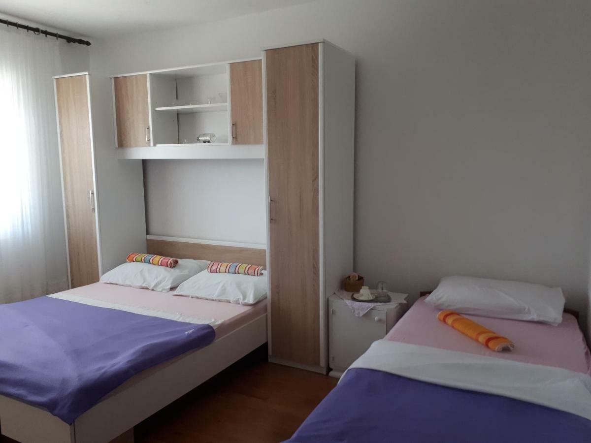 Luminaria Solis Vacation Home ロゴズニッツァ エクステリア 写真