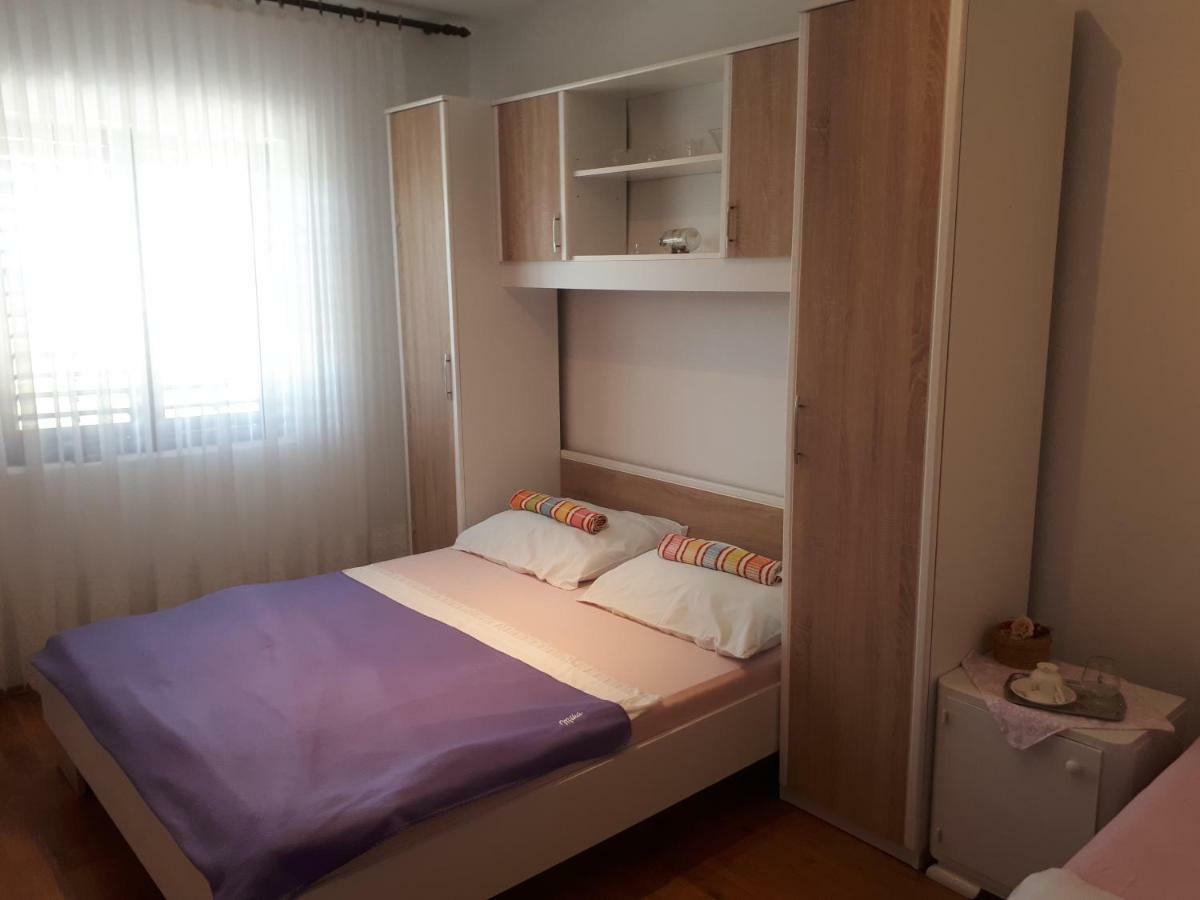 Luminaria Solis Vacation Home ロゴズニッツァ エクステリア 写真