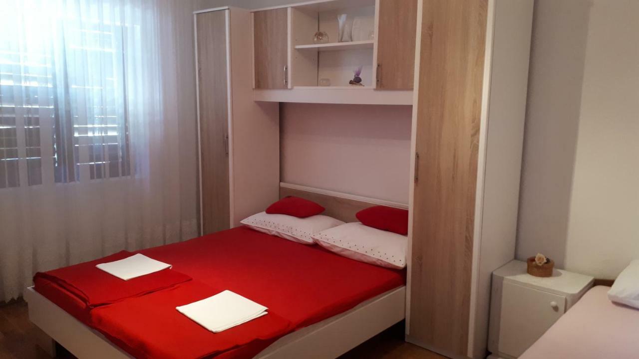 Luminaria Solis Vacation Home ロゴズニッツァ エクステリア 写真